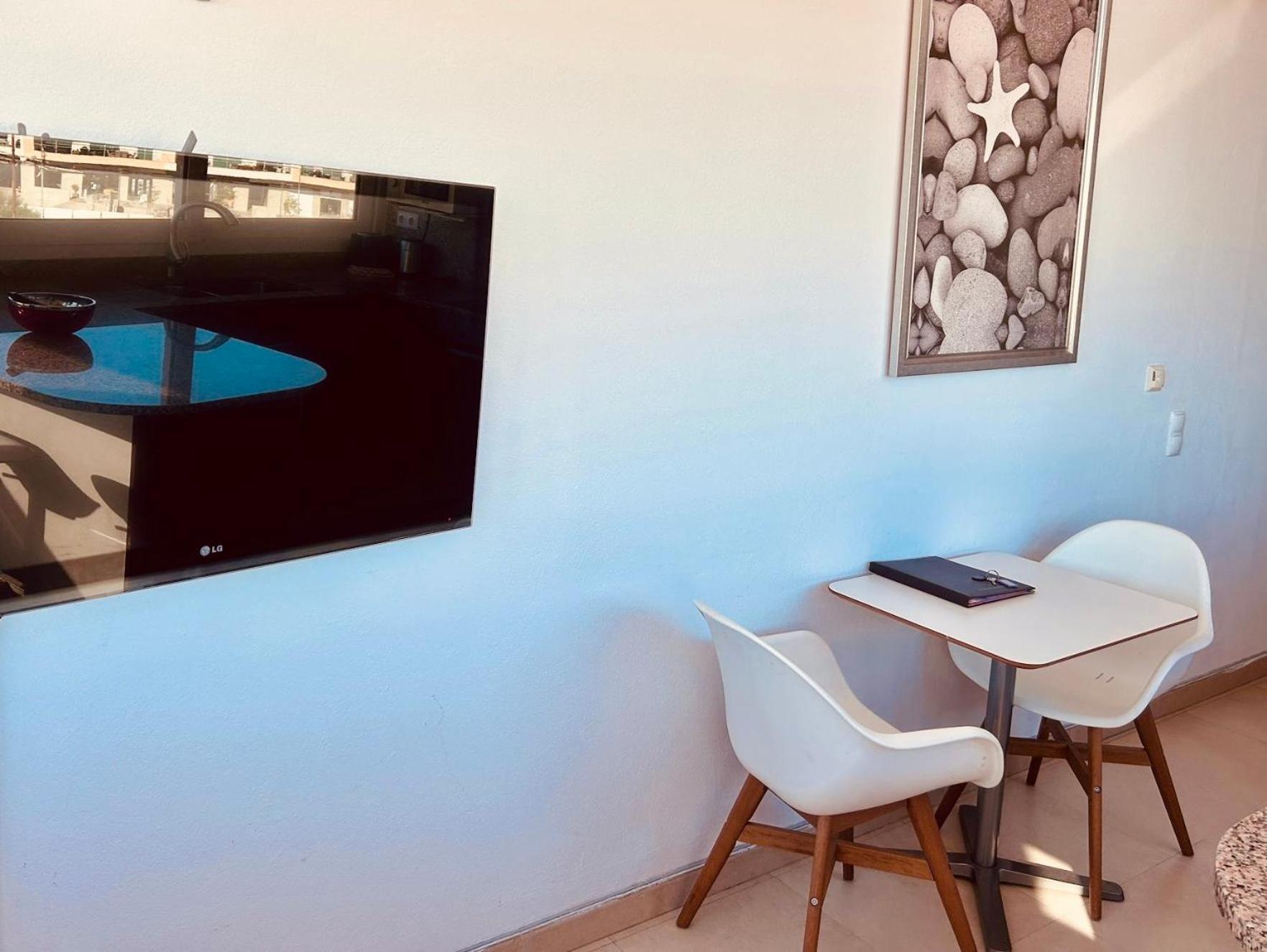 With Panoramic Yacht Marina Views Apartamento *